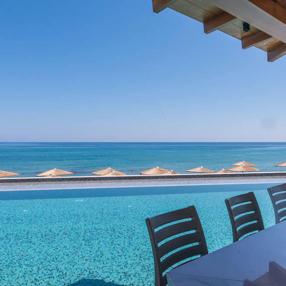 Cactus Mare pool and sea view from the restaurant